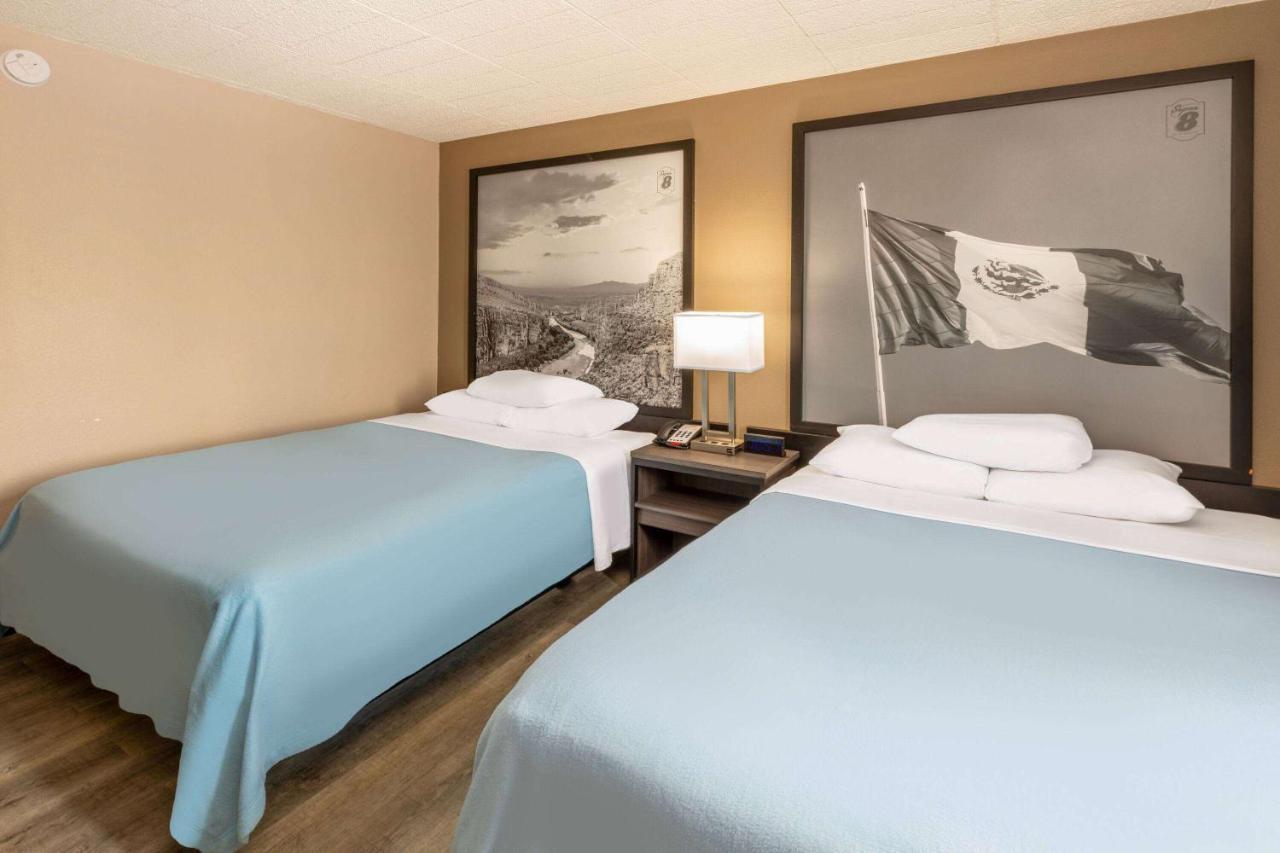 Super 8 By Wyndham Laredo Hotel Kültér fotó
