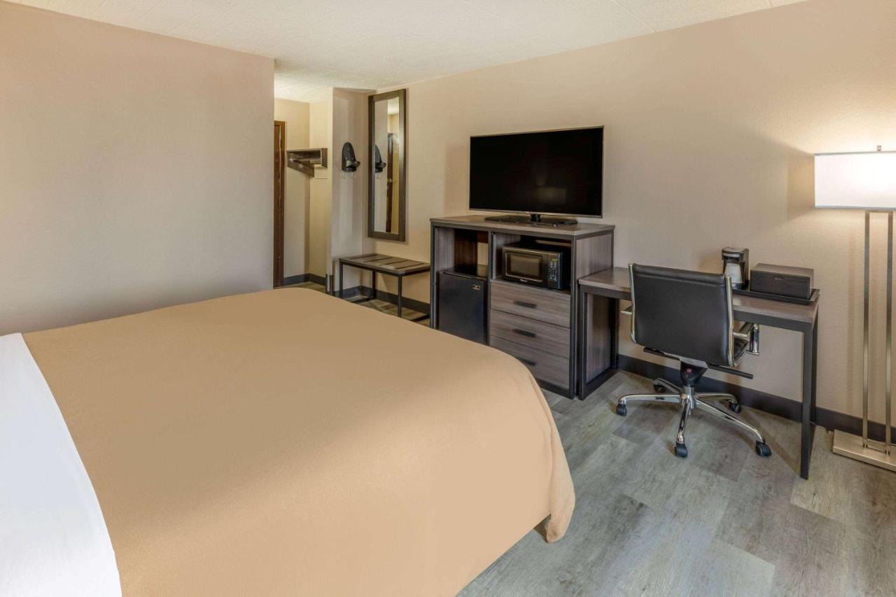 Super 8 By Wyndham Laredo Hotel Kültér fotó