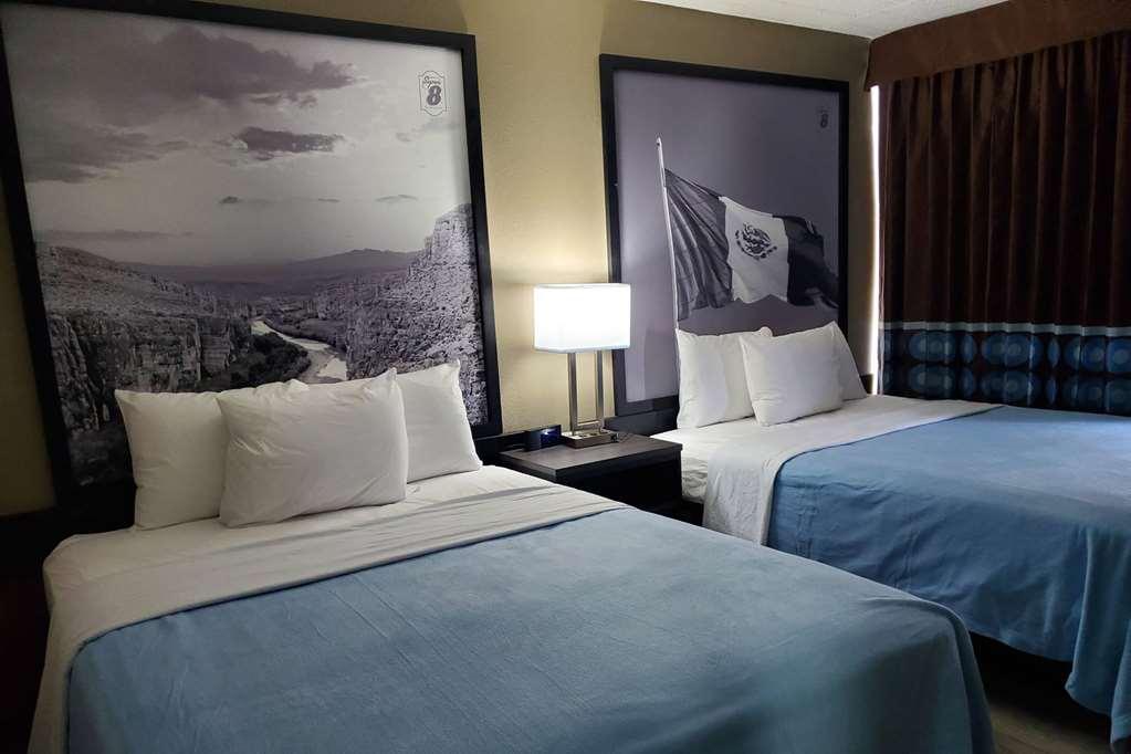 Super 8 By Wyndham Laredo Hotel Szoba fotó